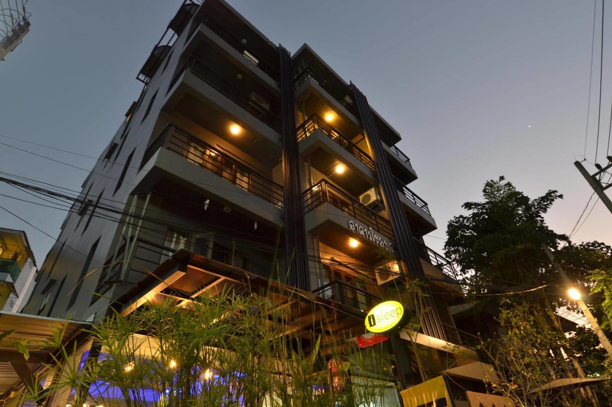 Isleep Guesthouse Чиангмай Екстериор снимка