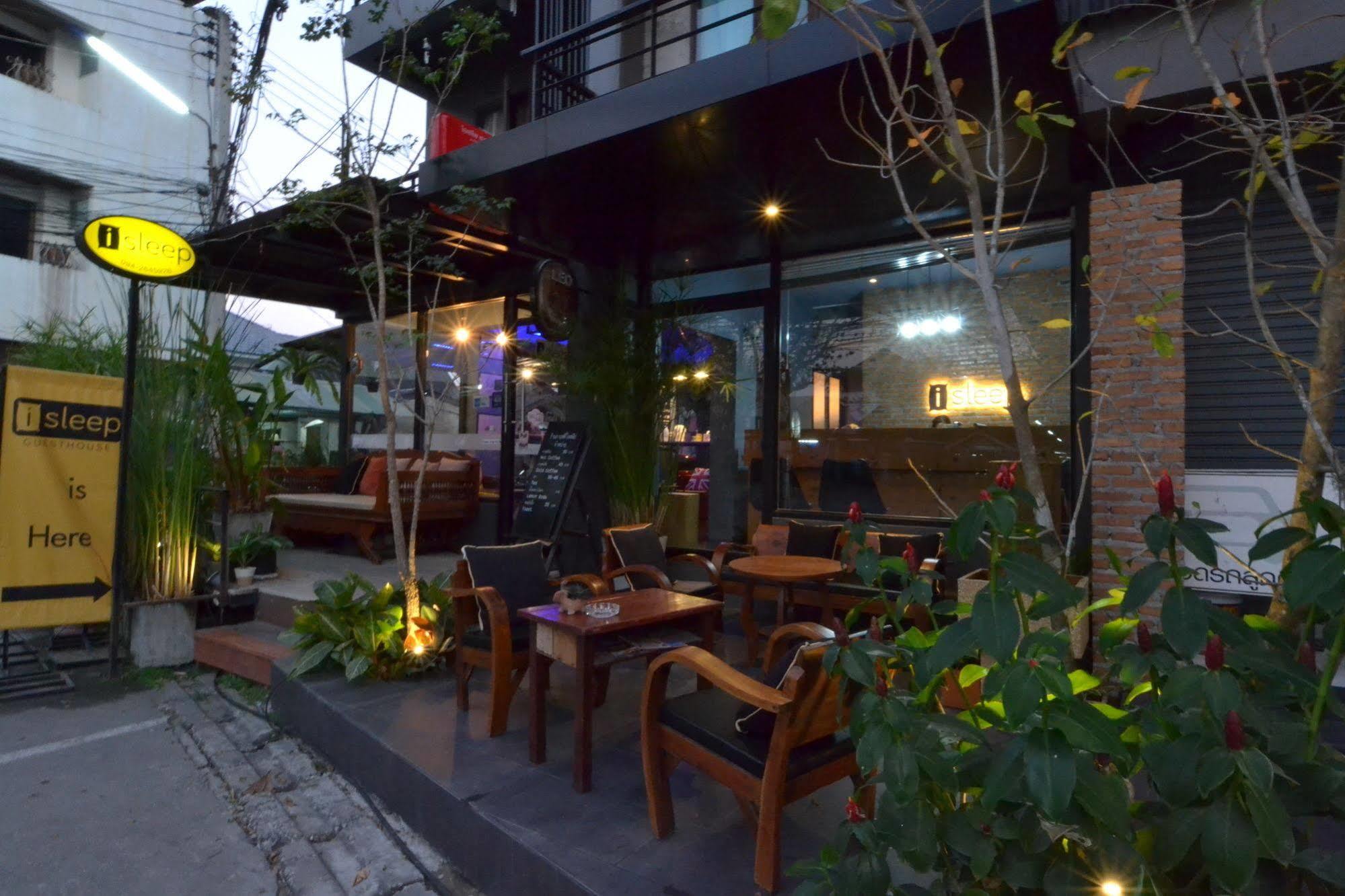 Isleep Guesthouse Чиангмай Екстериор снимка