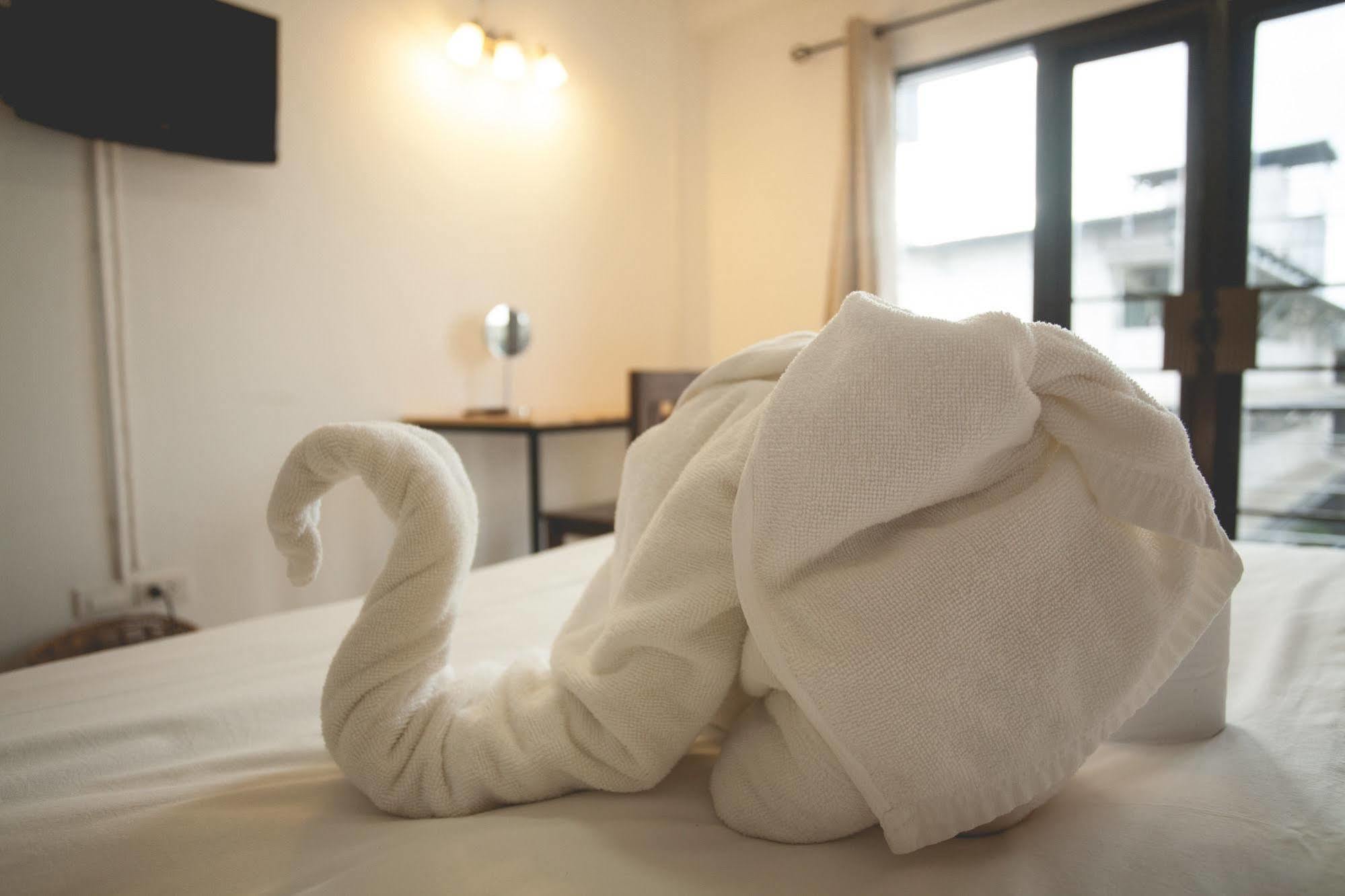 Isleep Guesthouse Чиангмай Екстериор снимка