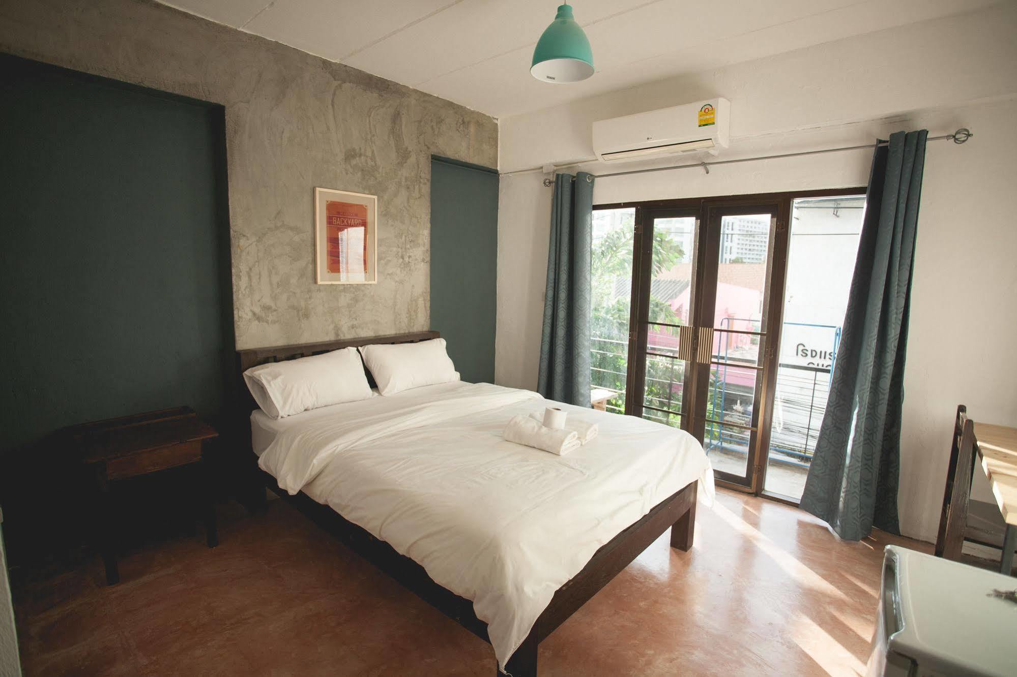 Isleep Guesthouse Чиангмай Екстериор снимка