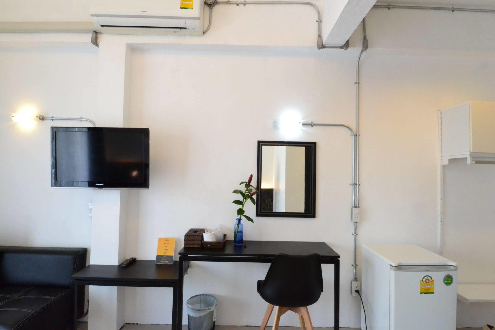 Isleep Guesthouse Чиангмай Екстериор снимка