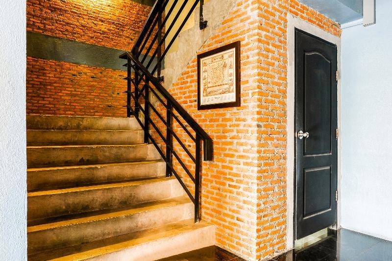 Isleep Guesthouse Чиангмай Екстериор снимка