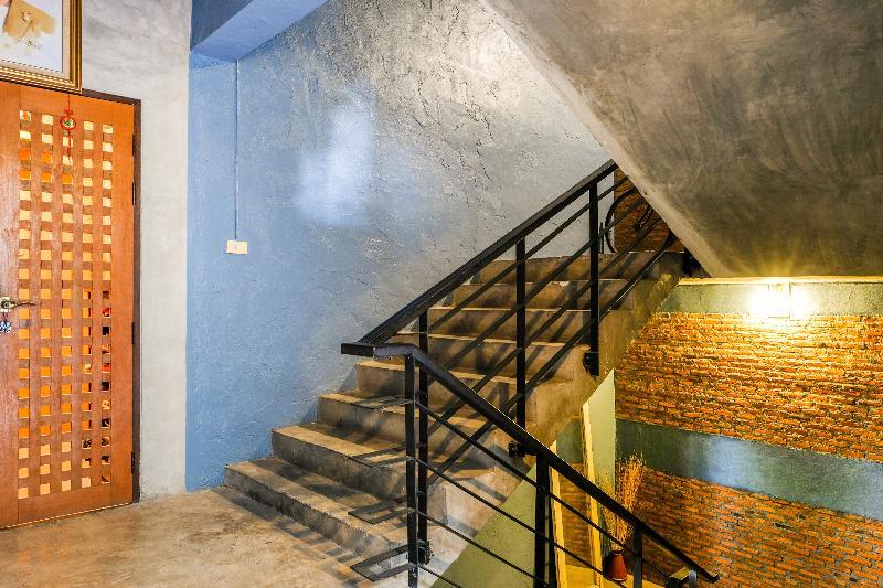 Isleep Guesthouse Чиангмай Екстериор снимка