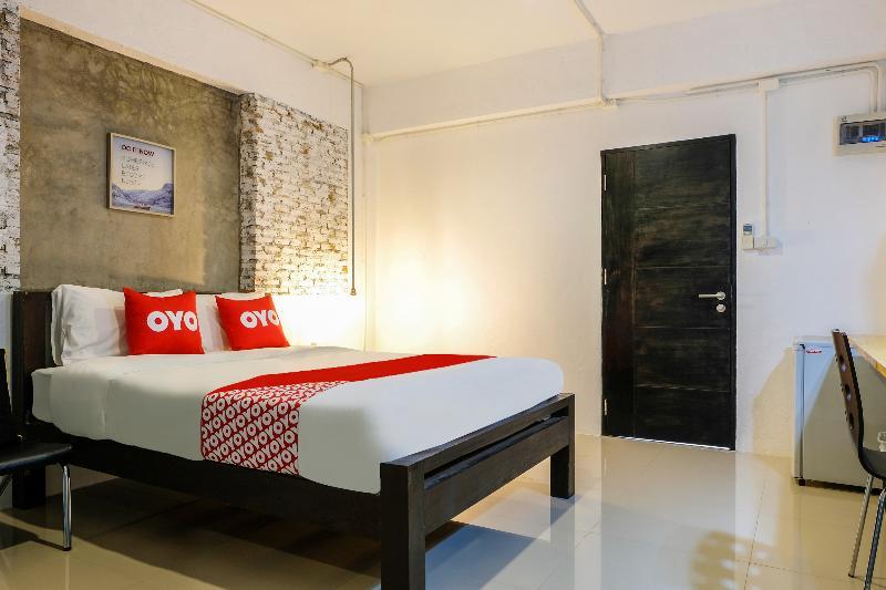 Isleep Guesthouse Чиангмай Екстериор снимка